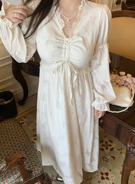 DEMA小德玛秋冬法式复古蕾丝连衣裙温柔风绑带仙女裙显瘦长裙微胖