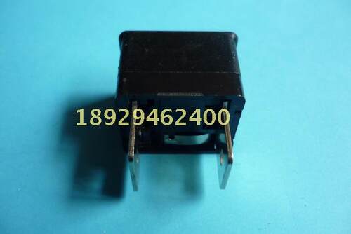 宝贝名称:沙迪克 三菱保险丝 外型尺寸：32*25*37mm 电流：30A 品牌：发那科FANUC