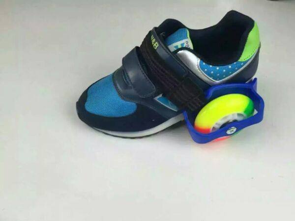 Chaussures à roulettes - Ref 2566191 Image 3