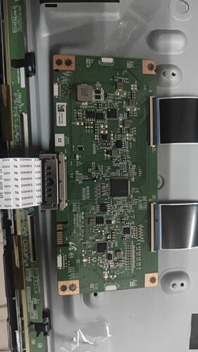 原装海信60E3F电视逻辑板RUNTK 0437FV ZZ IN8208A B002AS500测好
