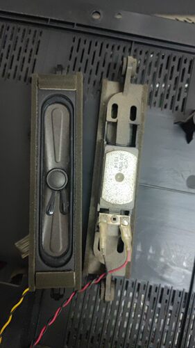 适用于TCL L32E09 LE32D59 LE42D88UD喇叭10W8欧安装孔距离17厘米