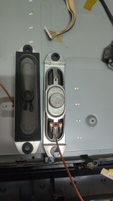 海信TLM4233D/40v69P 42V68PK 46V69P喇叭YDT415E 8欧10W孔17.5cm