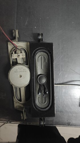 TCL L42F1500-3D喇叭42-51316F-XX8G 16Ω  8W .一对价 拆机件