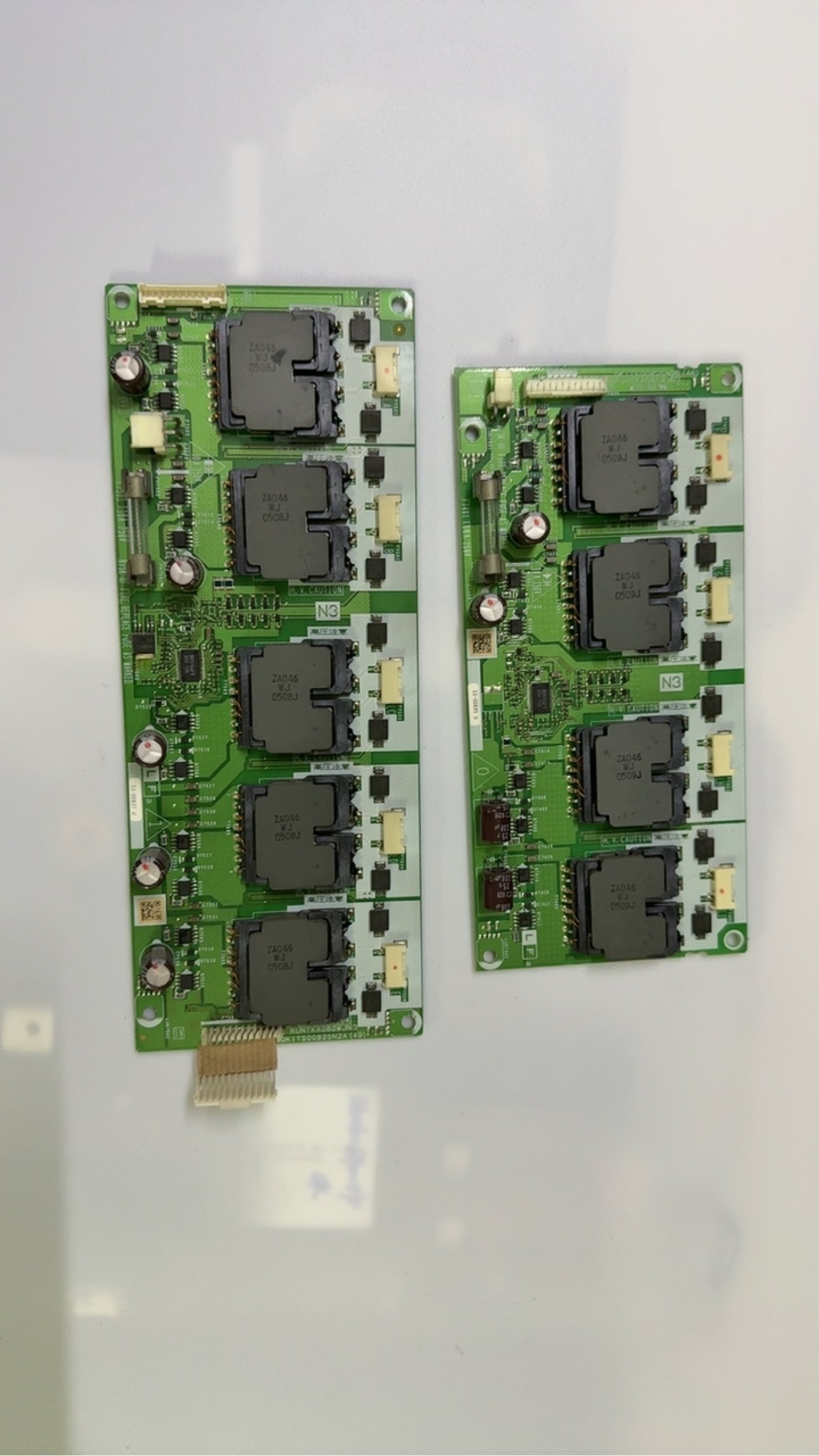 夏普LCD-37GA3 高压板S0082SN2A RUNTKA080WJN3T RUNTKA081WJN3