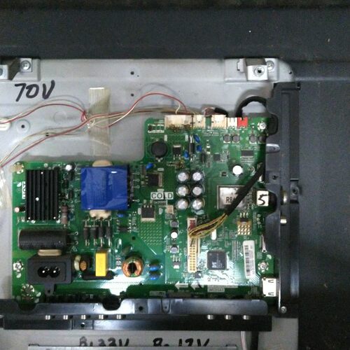 原装松下TH-32C400C主板 TP.VST69D.PB701配华星屏LVW320CSDX测好