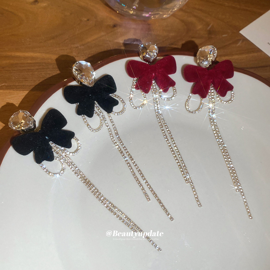 银针镶钻植绒蝴蝶流苏耳钉秋冬轻奢高级感气质耳环设计感小众耳饰