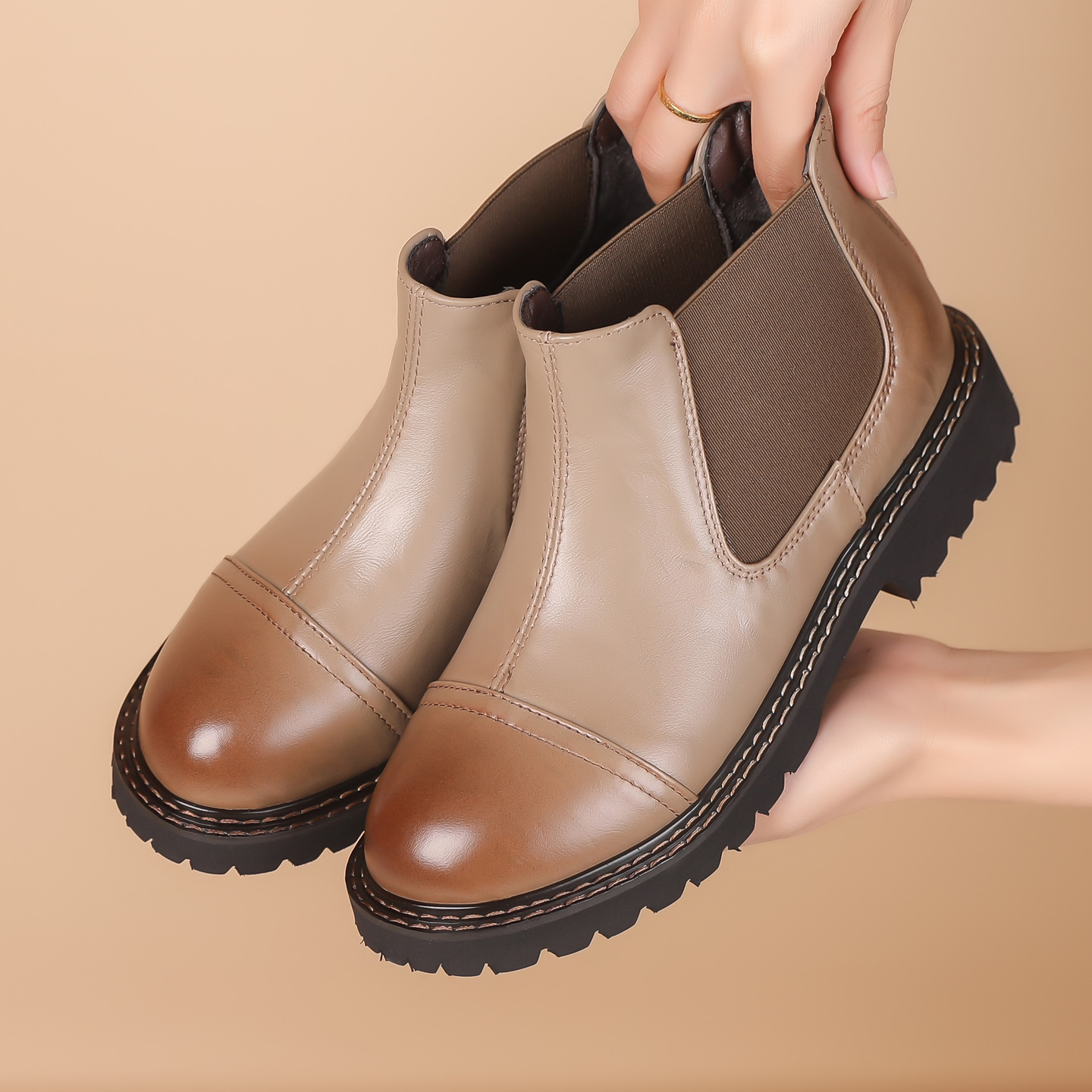 真皮切尔西靴女春秋单靴软底舒适妈妈短靴大码女靴冬季加绒棉皮鞋