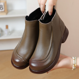 真皮软底妈妈短靴春秋软底单靴子大码加绒女靴低跟中老年防滑棉鞋