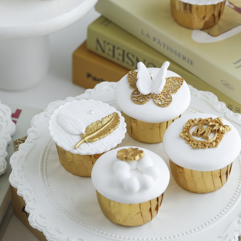 高级感金色纸杯蛋糕模型 拍照道具轻奢风杯子蛋糕婚庆甜品台摆件