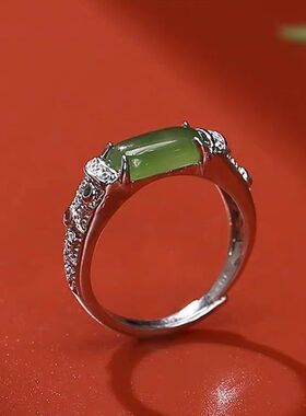 民族风马鞍橄榄绿蛋面戒指女中式