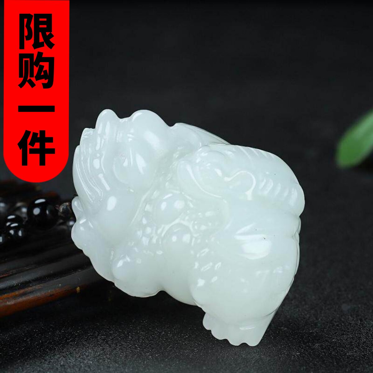 新疆玉和田玉白玉招财金蟾手把件羊脂玉三足金蟾把件富贵缠身挂件