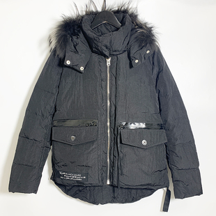 圣迪家女式 休闲贴布口袋飘带真毛条连帽羽绒服2411