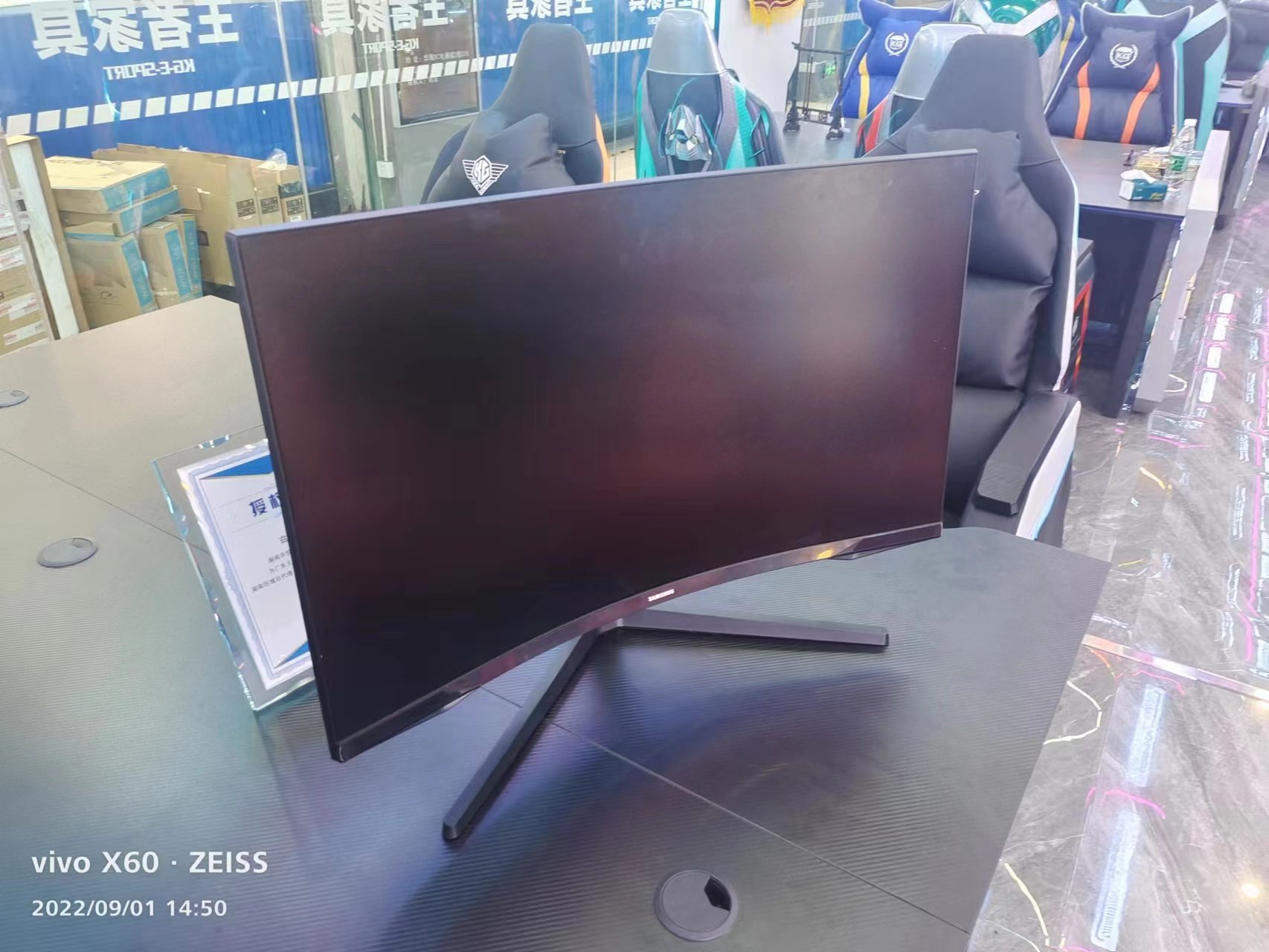 Samsung/三星32寸2k144玄龙骑士  C32G55TQWC,电脑硬件/显示器/电脑周边,便携显示器/显示屏,淘宝优惠券,粉丝福利购,淘宝优惠卷