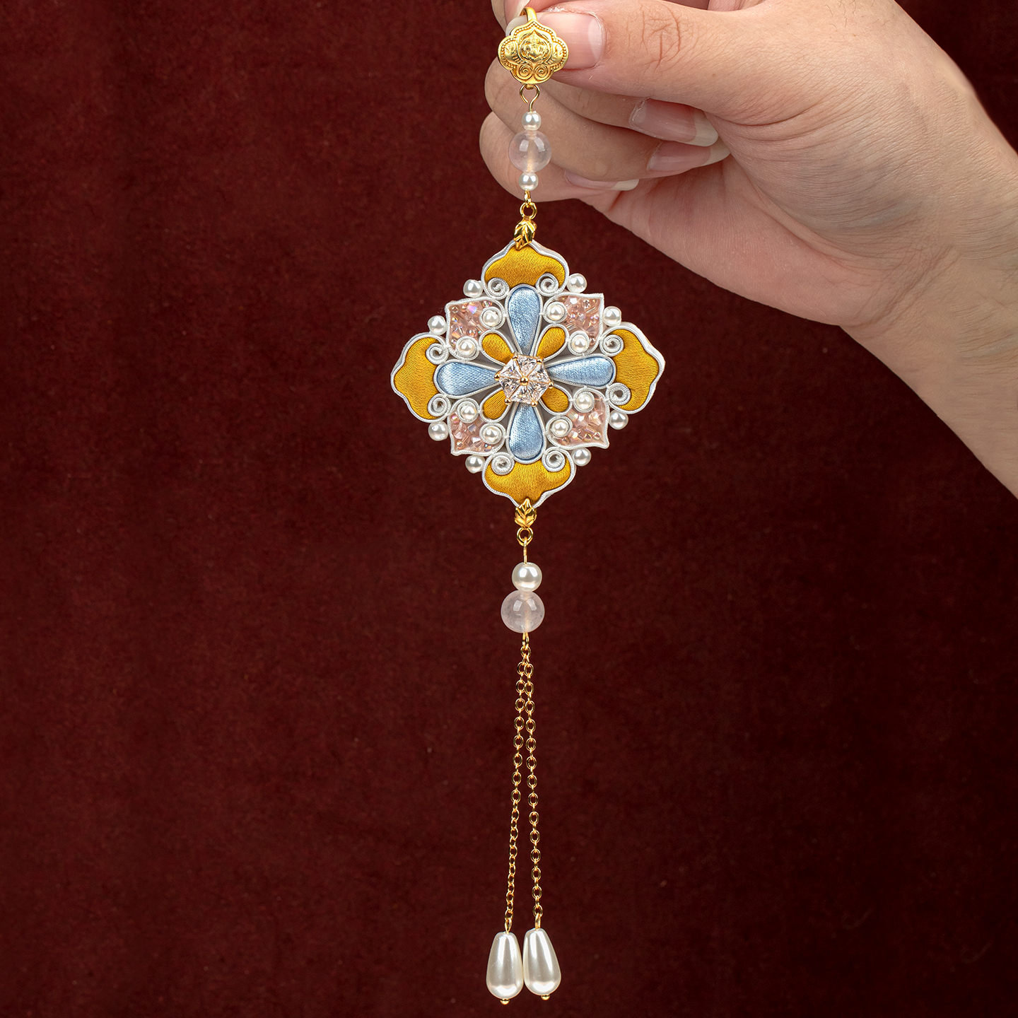 原创胸针挂饰水晶宝相花压襟扣女