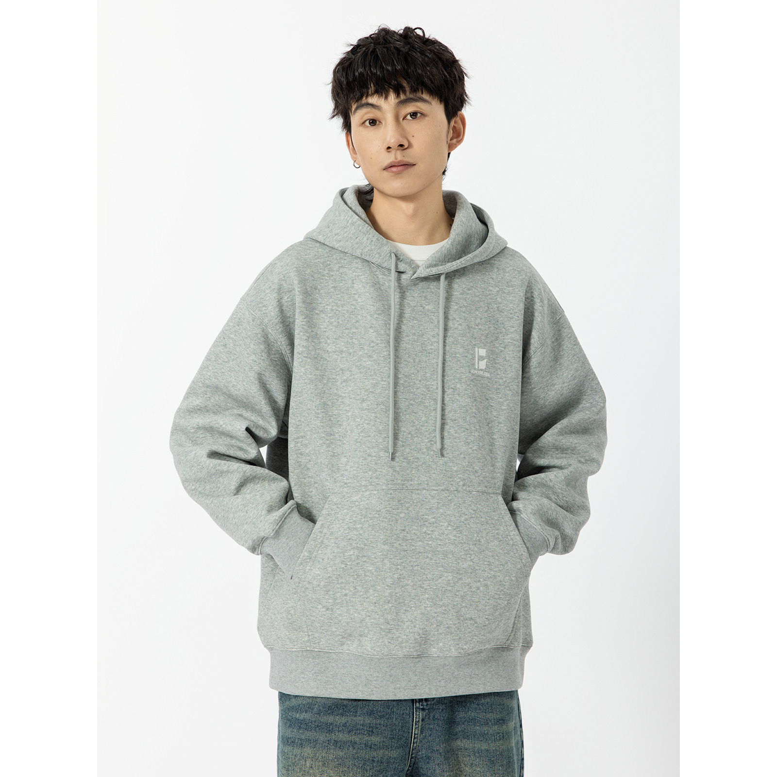 美式刺绣标纯色连帽卫衣