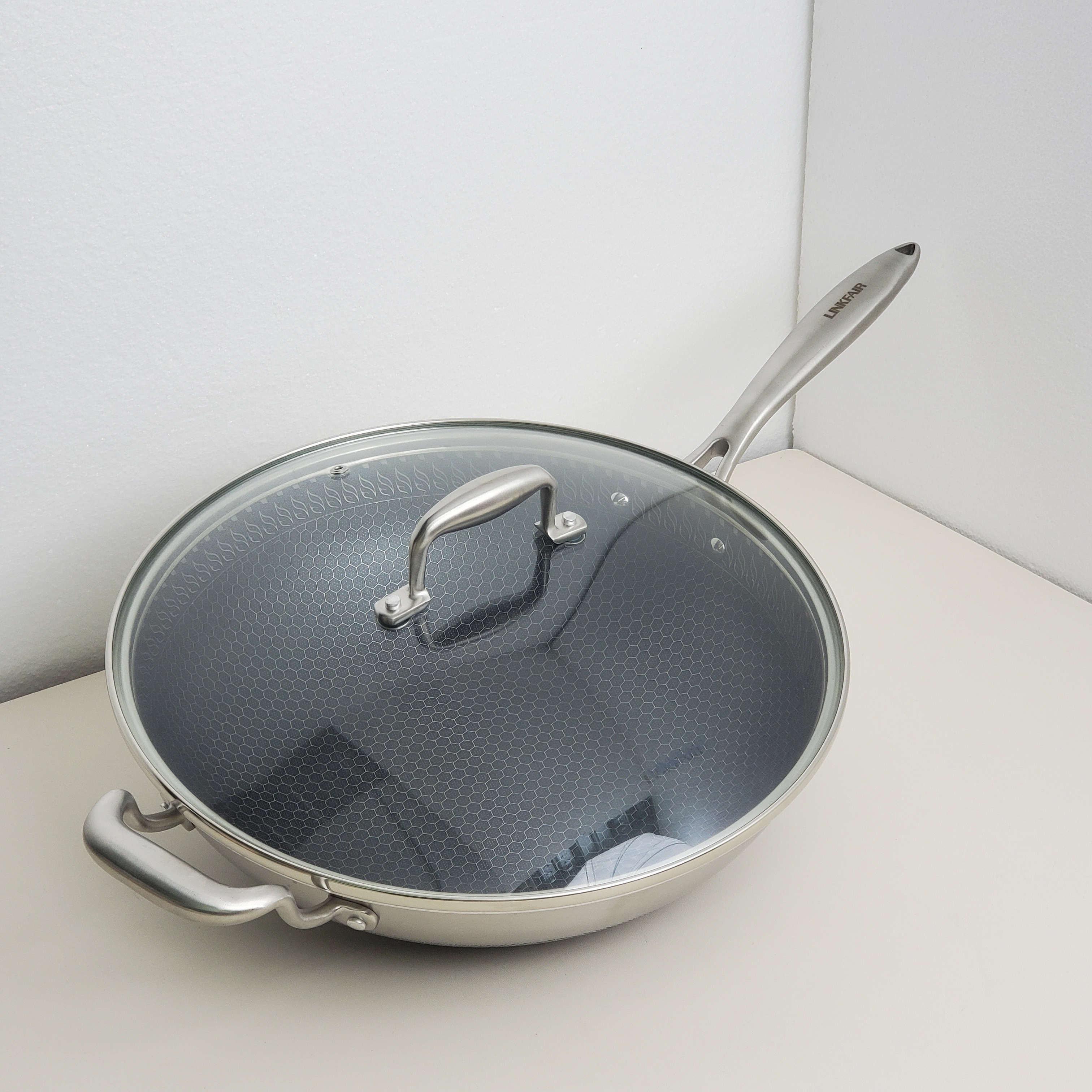 凌家32cm蜂窝纹炒锅316L不锈钢炒锅不粘锅防刮电磁炉可用