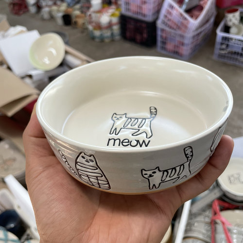 出口日本陶瓷猫碗宠物狗食盆防打翻高脚斜口饭碗猫咪喝水喂粮餐具