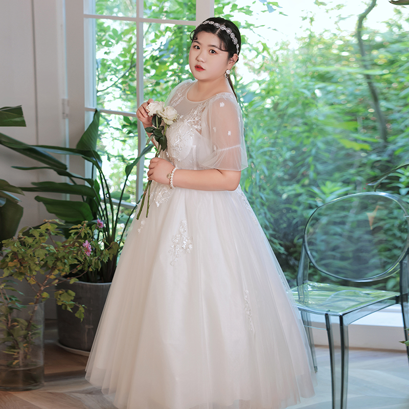 Short wedding dress, plus size, fitted Short wedding dress, plus size, fitted