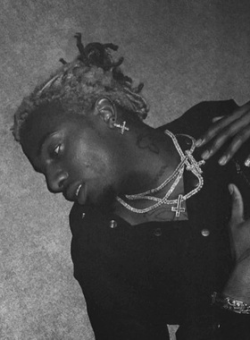 PLAYBOICARTI高配逆十字架项链