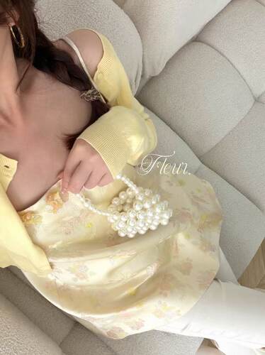 Fleur国风系列 梨花海棠黄蝴蝶刺绣纯手工缝制精致吊带上衣