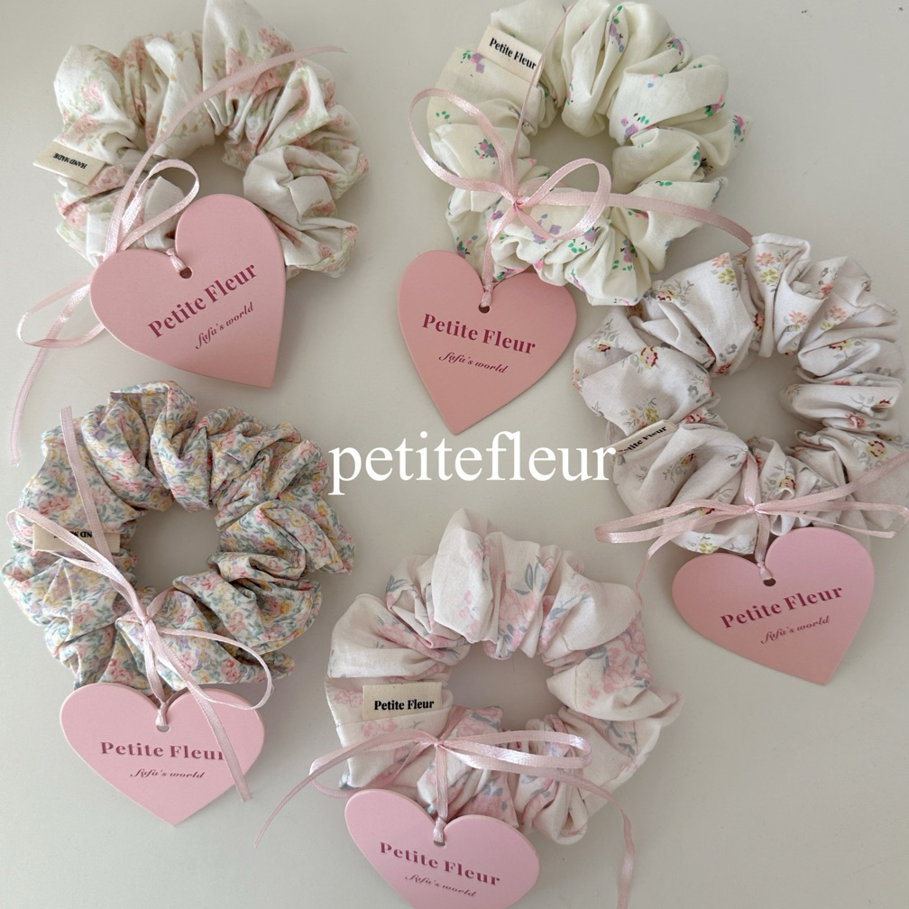 Petite Fleur原创设计 经典花花大肠圈发圈