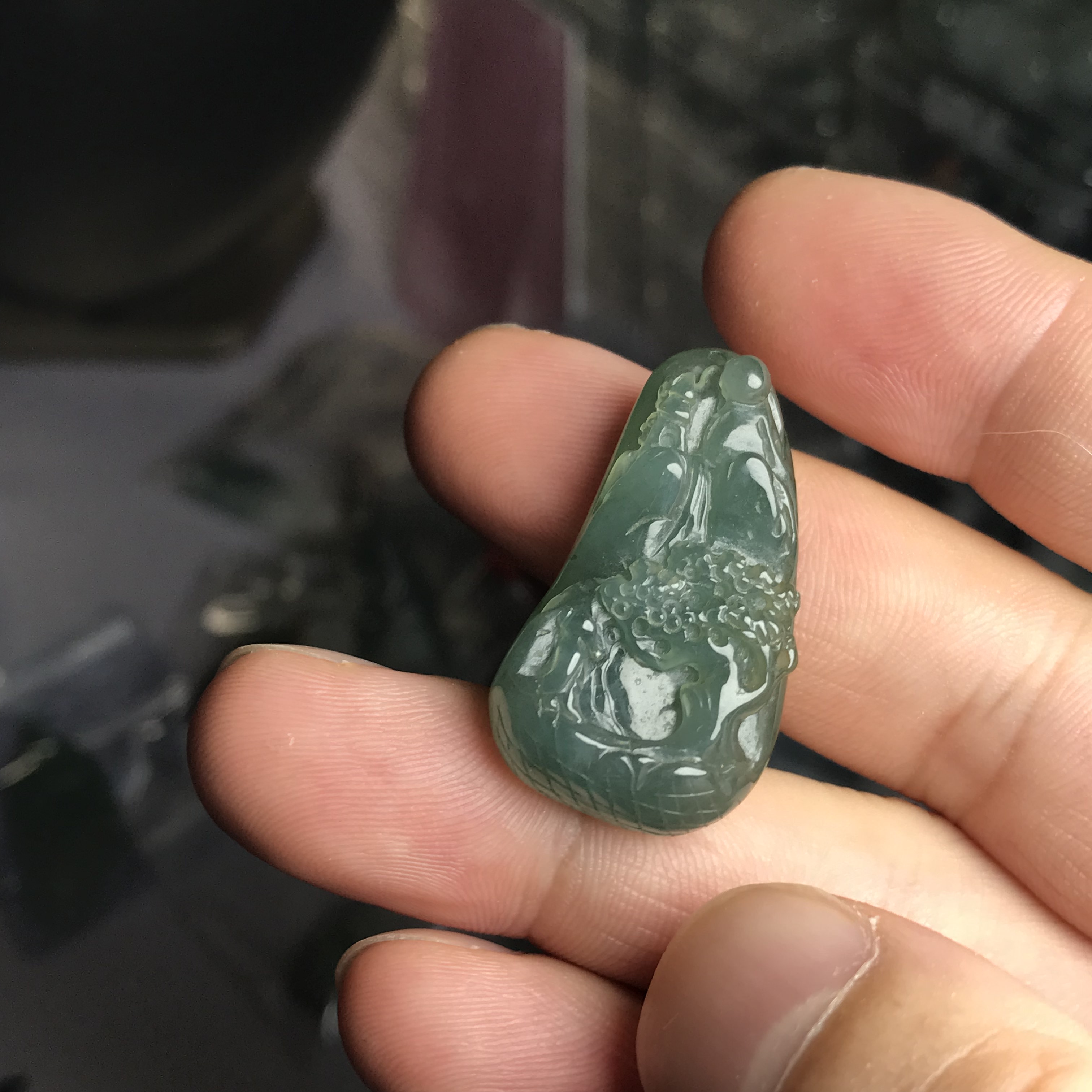 天然缅甸A货翡翠山水吊坠冰种山水吊坠翡翠挂件项链