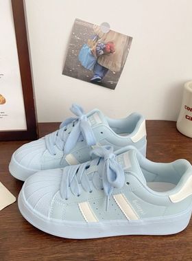 蓝色厚底板鞋女贝壳头秋季新款chic小众韩版低帮百搭运动小白鞋子