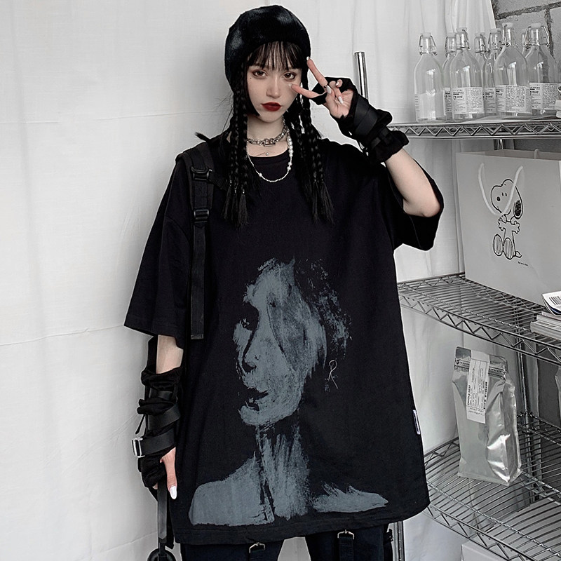 Real shot of Harajuku fashion street fashion brand short sleeve T-shirt girl