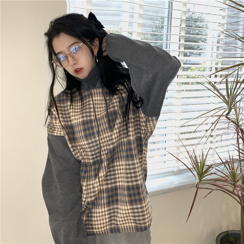 Two pieces of plaid high collar and plush sweater