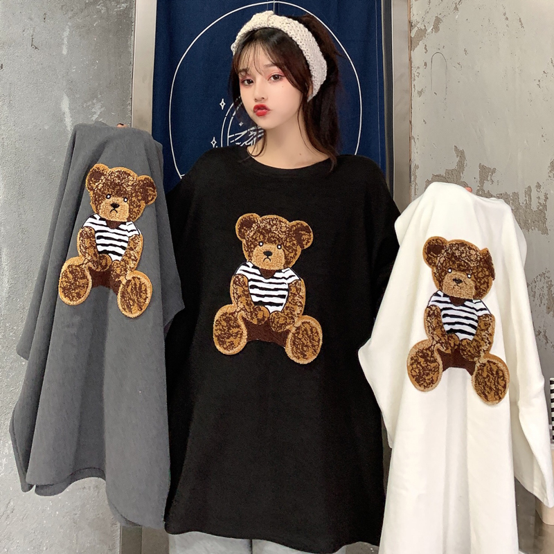 Real shot of Korean new loose round neck bear short sleeve T-shirt