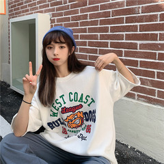 實拍春夏季韓版新款小狗印花寬鬆短袖恤女