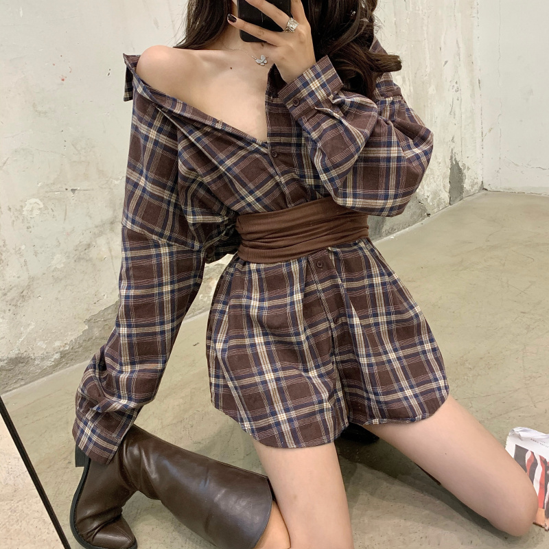 Real price two piece bra plaid shirt set Vintage Hong Kong Style medium length shirt + threaded chest wrapped vest