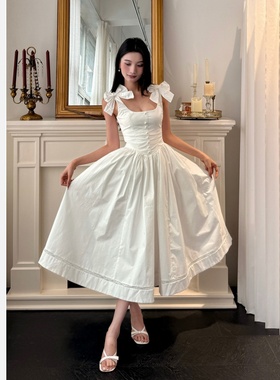 【JINGGUO轻奢】小众设计法式蝴蝶结方领收腰显瘦吊带连衣裙7429