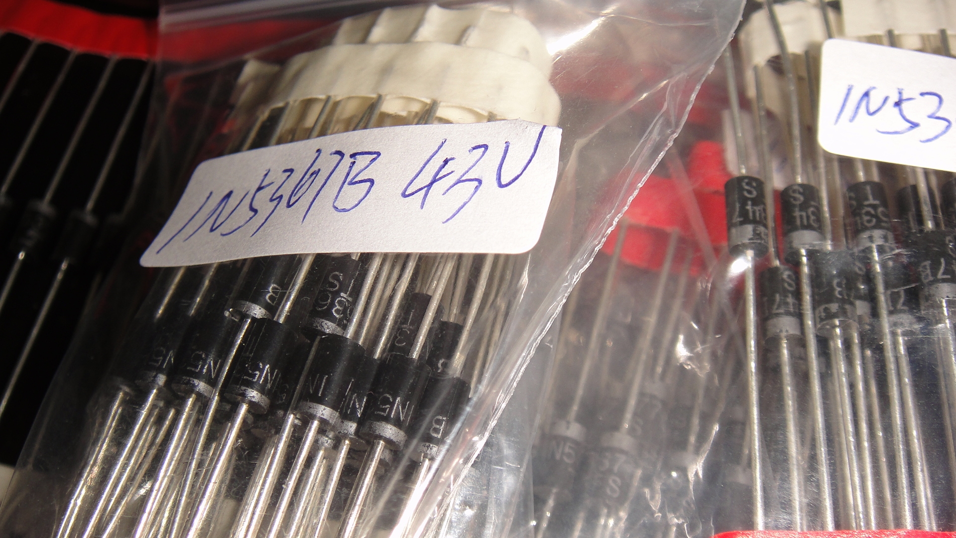 1N5367B 43V 5W 稳压管全系列 正品销售