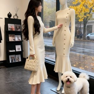 配大衣内搭打底鱼尾针织连衣裙女2025秋冬新款高级感加厚毛衣长裙