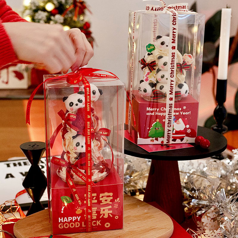 创意熊猫草莓塔手提包装盒棉花糖丝带龙年2024可爱熊猫棉花糖装饰