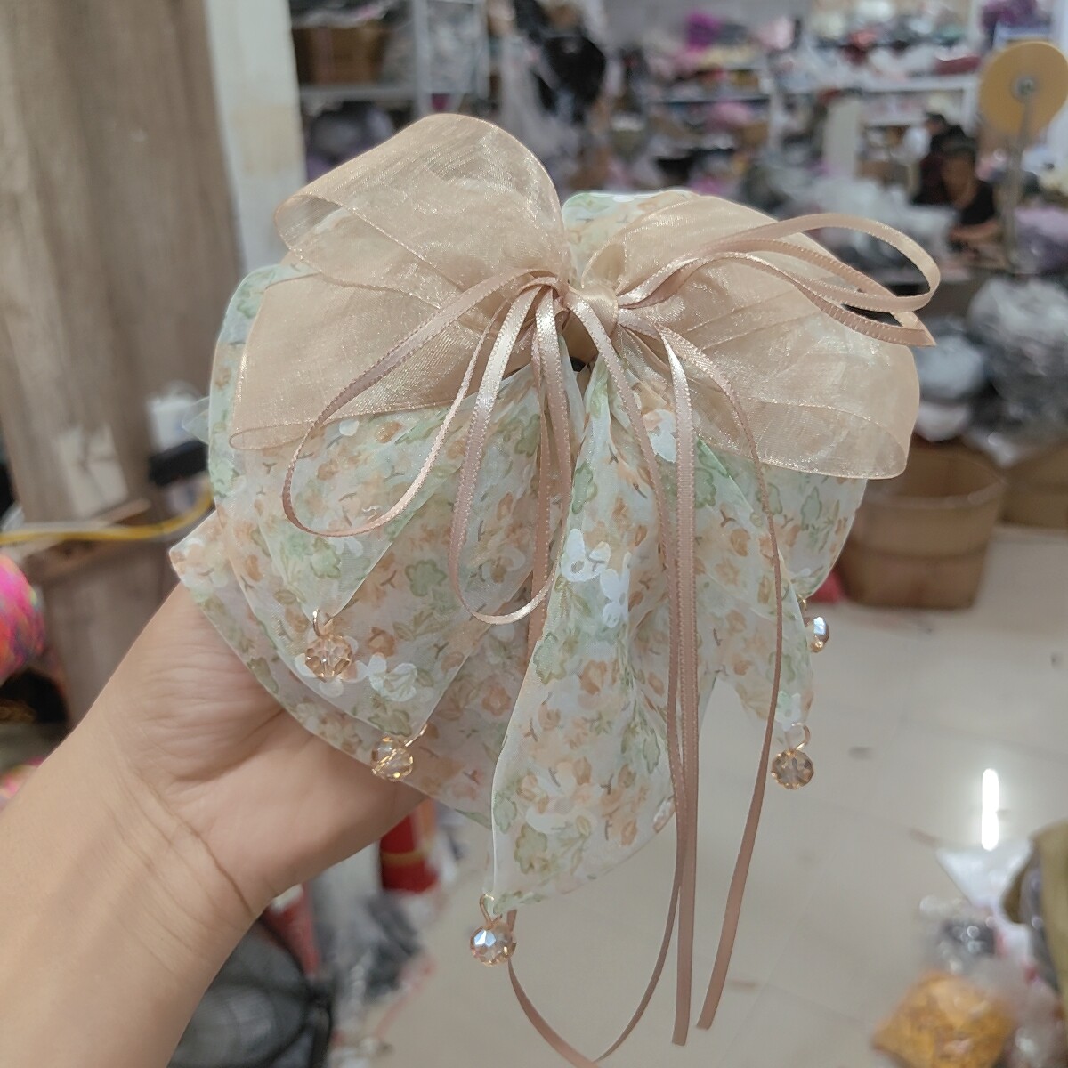 超仙紫色碎花蝴蝶结抓夹女2026高级感新款后脑勺显发量发夹时尚