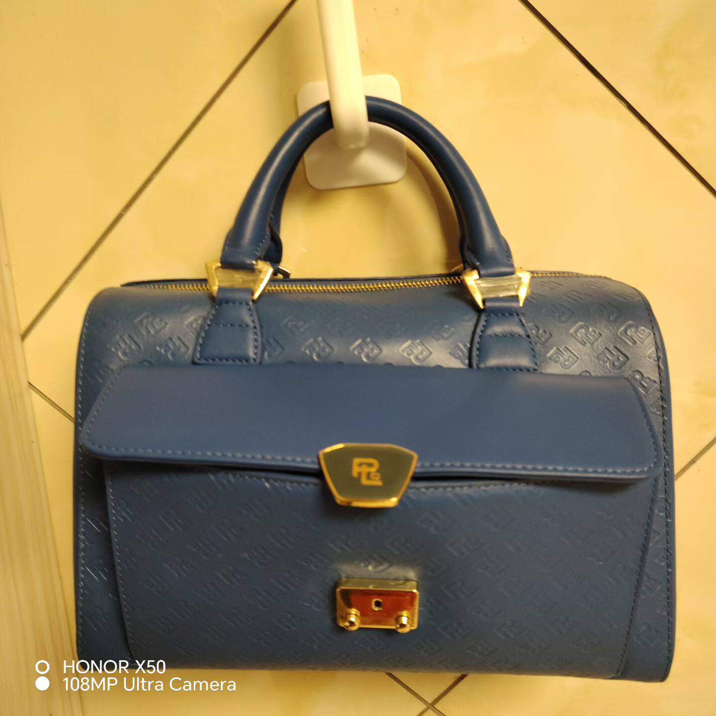 保兰德女式包袋头层牛皮经典压纹包包蓝色新款2026单肩斜挎包手提