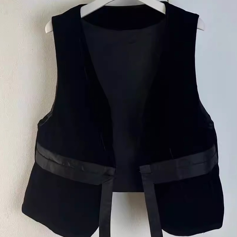 鑫姐轻奢潮流百搭气质显瘦马甲黑色小香风短款高档丝绒马夹