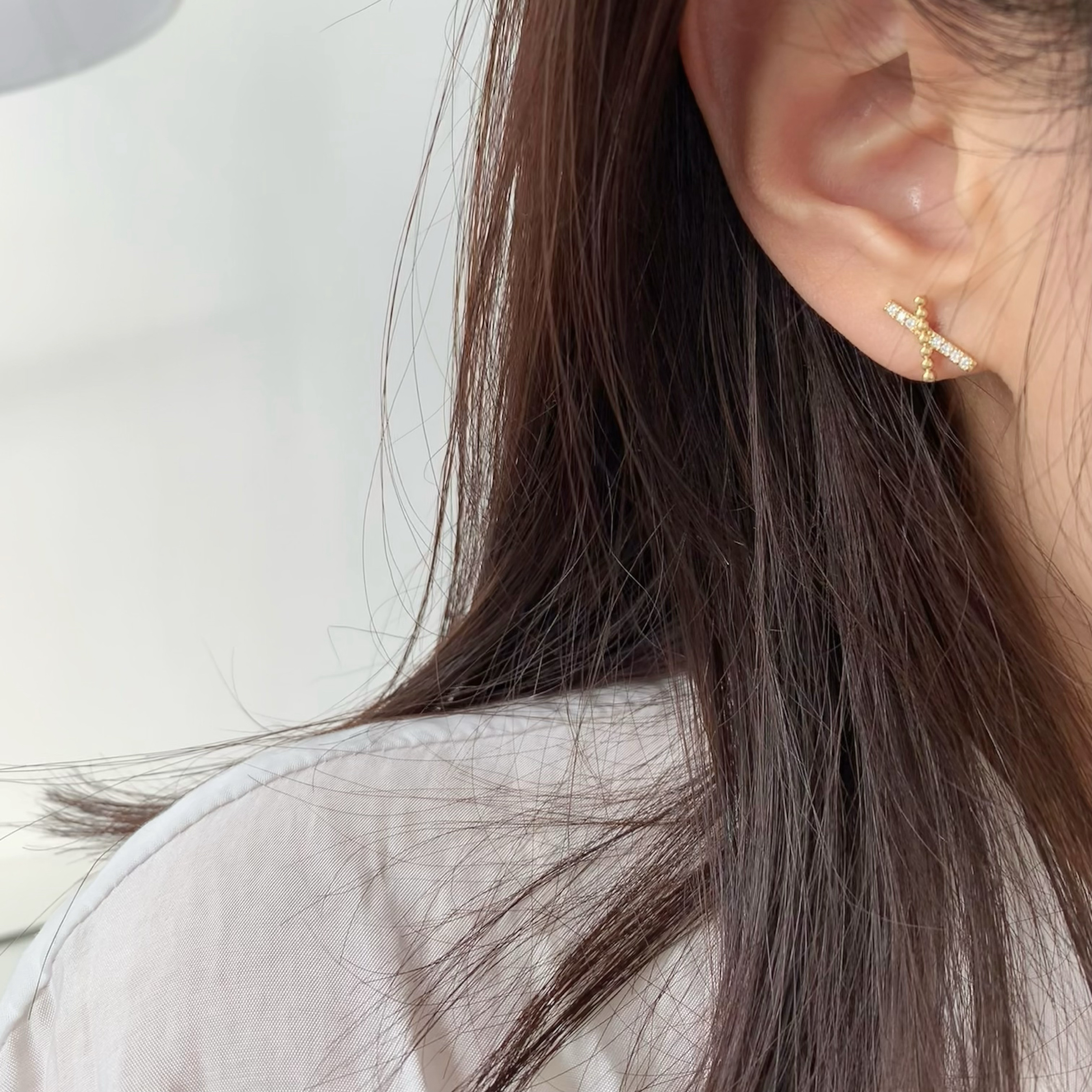 JiuJiu·一排金豆豆排钻锆石X型耳钉女简约小巧通勤高级气质耳环