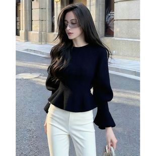 独特别致黑色纯色针织衫女装2026春秋气质高级感时髦洋气掐腰毛衣