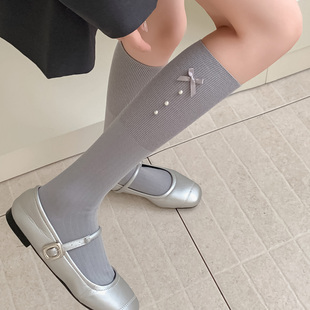 女士高端 棉性感显瘦时尚 珍珠灰色小腿袜子女春秋款 长筒袜配小皮鞋