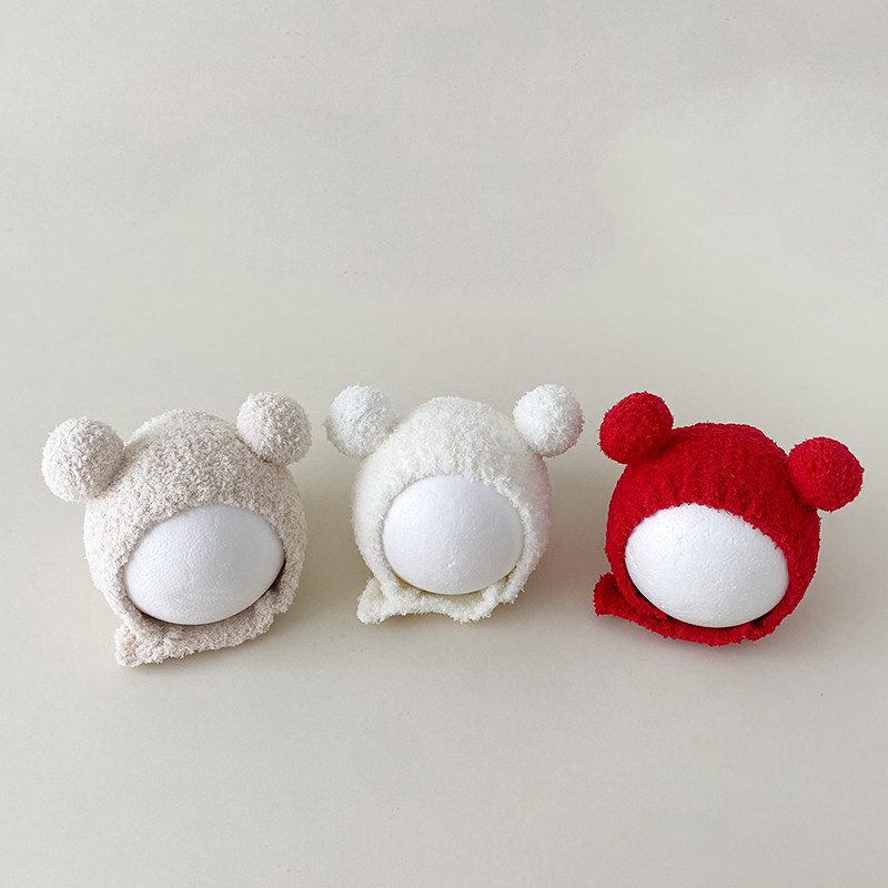 婴儿包脸帽系带款可爱毛球