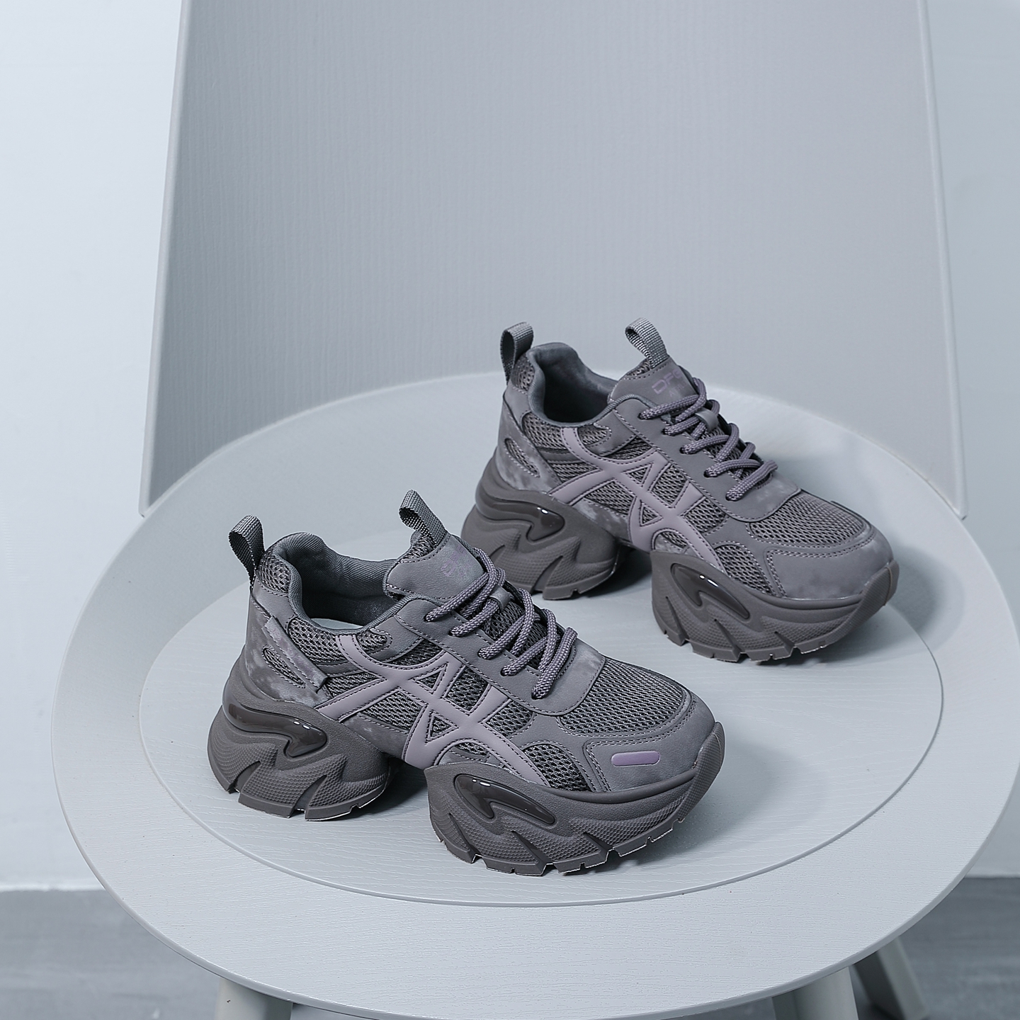 爆款厚底增高老爹鞋女鞋轻便软底