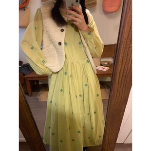 森系黄绿色碎花连衣裙女秋季新款韩版圆领收腰灯笼袖宽松大摆长裙