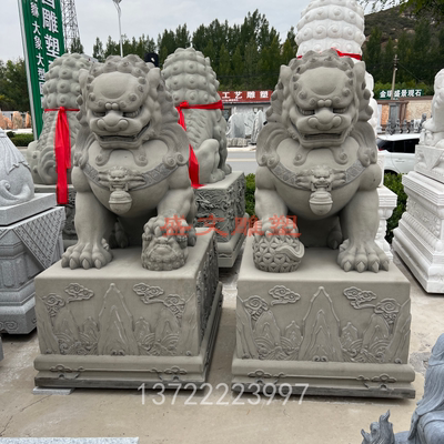 花岗岩石雕狮子摆件一对