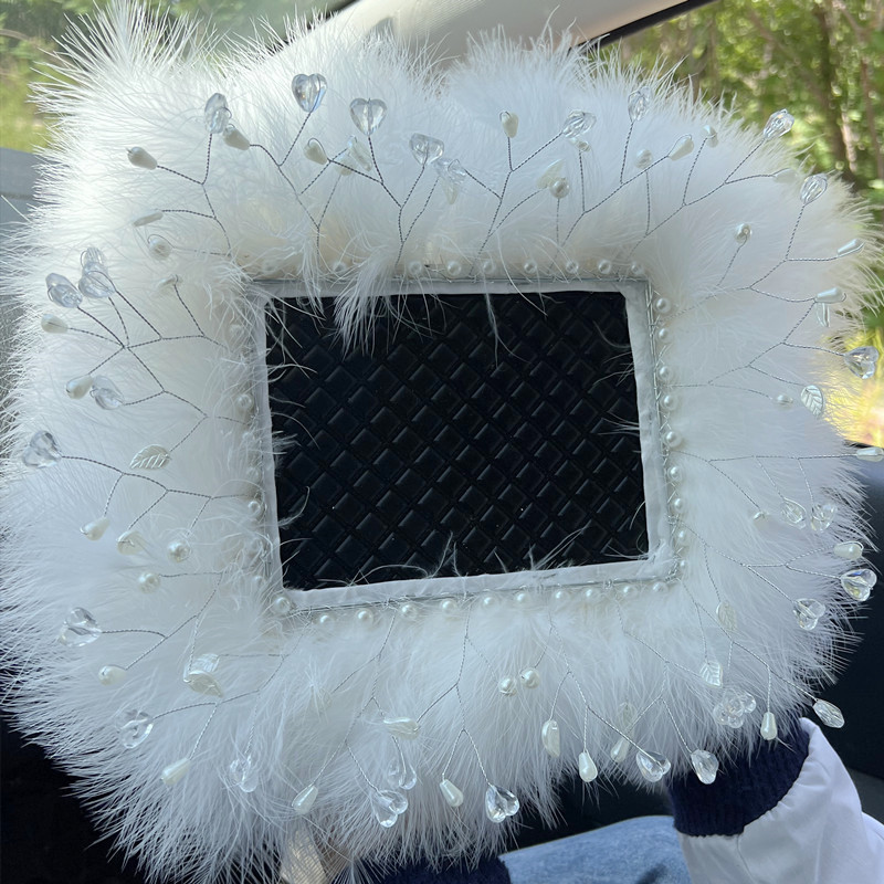 新款羽毛车载摆件汽车防滑垫长方形毛毛垫可爱创意仪表台车内饰品,汽车用品/电子/清洗/改装,摆件,淘宝优惠券,粉丝福利购,淘宝优惠卷