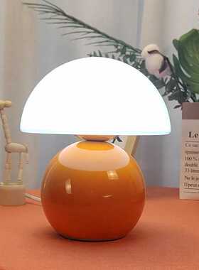 北欧奶油陶瓷蘑菇台灯浪漫氛围感卧室主卧花苞蘑菇少女公主房桌灯