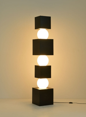 现代简约北欧ins网红客厅卧室沙发旁落地灯极简卧室床头落地台灯