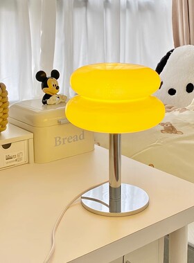 酒店民宿床头插电式台灯温馨卧室少女氛围灯可爱节能书桌卧室灯具